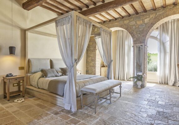boutique hotel room detail vacation stay tuscany