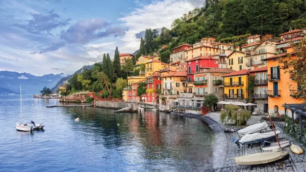 menaggio lake como italy luxury private tour colorful houses lakeside village.webp